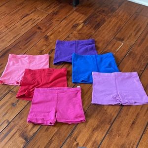 Primary.com lot of girls under shorts- size 4-5